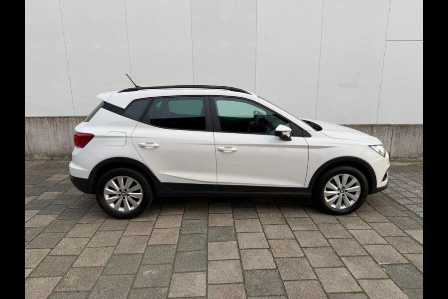 Seat Arona 1.0 TSI Style Business Intense | Carplay | Camera | Adaptieve cruise control | Dodehoek spiegels