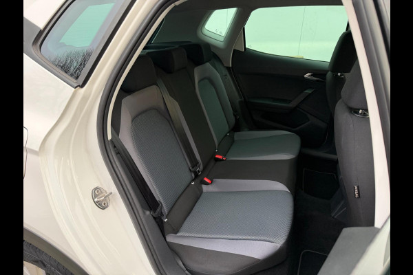 Seat Arona 1.0 TSI Style Business Intense | Carplay | Camera | Adaptieve cruise control | Dodehoek spiegels