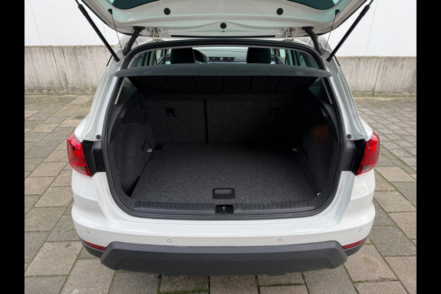 Seat Arona 1.0 TSI Style Business Intense | Carplay | Camera | Adaptieve cruise control | Dodehoek spiegels