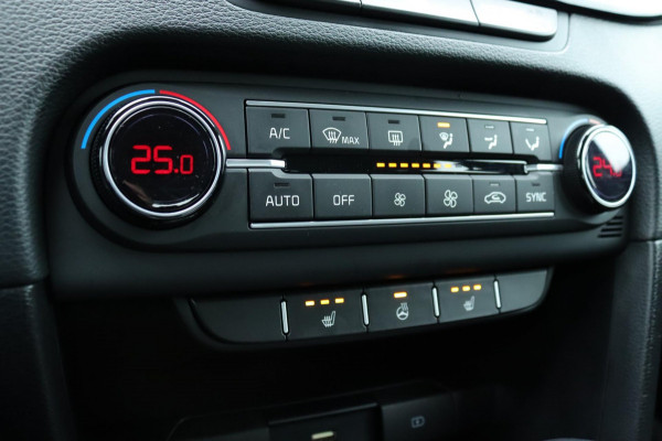 Kia Ceed 1.5 T-GDi DynamicLine automaat / carplay / camera