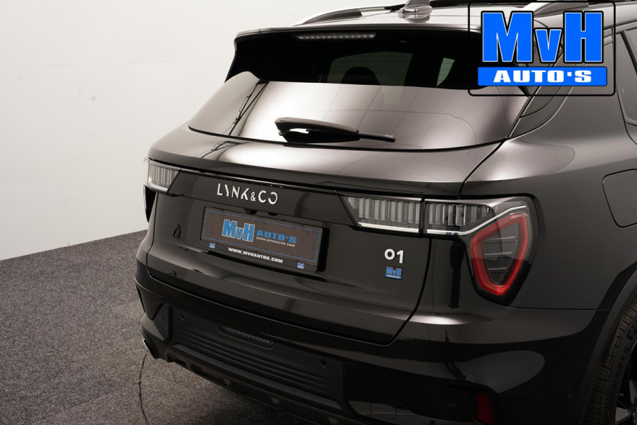 Lynk & Co 01 1.5 Hybride|FULL BLACK XL|ZWARTE.HEMEL|NAP