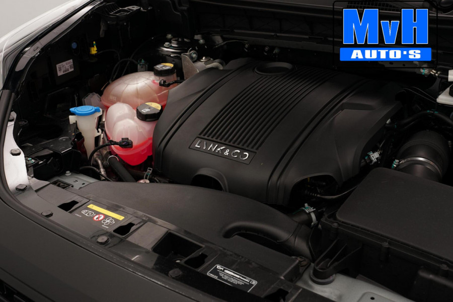 Lynk & Co 01 1.5 Hybride|FULL BLACK XL|ZWARTE.HEMEL|NAP