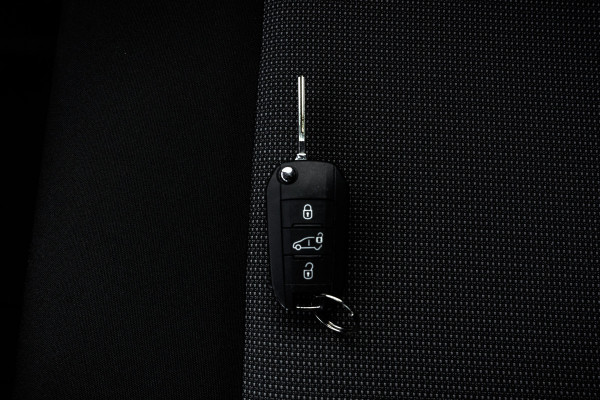 Fiat Scudo 1.5 Diesel 120PK L2H1 | NW Model | Carplay | Cruise | Digital Display | PDC + Camera | 3-Zits