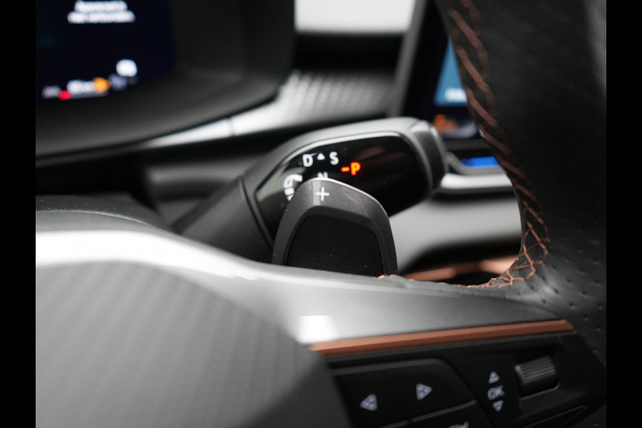 CUPRA Terramar 1.5 TSI e-Hybrid Business DSG Plug In Hybrid 204pk PHEV | Adaptive Cruise | Head Up | 360 Camera | Alcantara Sportstoelen Memory | Matrix LED | Stuurverwarming | Sfeerverlichting | Virtual |