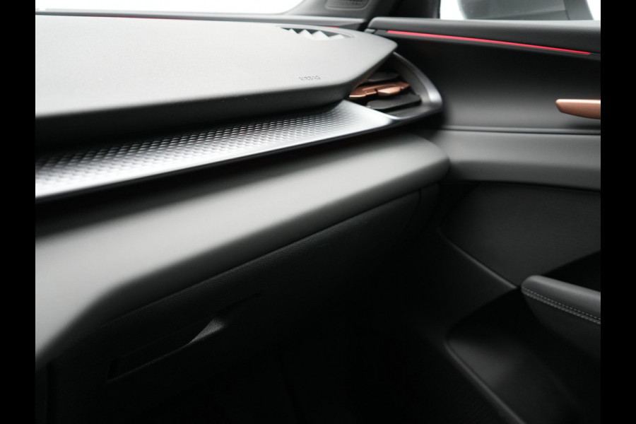 CUPRA Terramar 1.5 TSI e-Hybrid Business DSG Plug In Hybrid 204pk PHEV | Adaptive Cruise | Head Up | 360 Camera | Alcantara Sportstoelen Memory | Matrix LED | Stuurverwarming | Sfeerverlichting | Virtual |