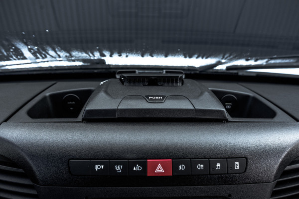 Iveco Daily 35C16 | Bakwagen met Laadklep | Automaat | Climatic | Cruise