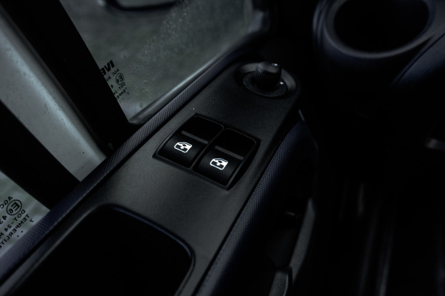 Iveco Daily 35C16 | Bakwagen met Laadklep | Automaat | Climatic | Cruise