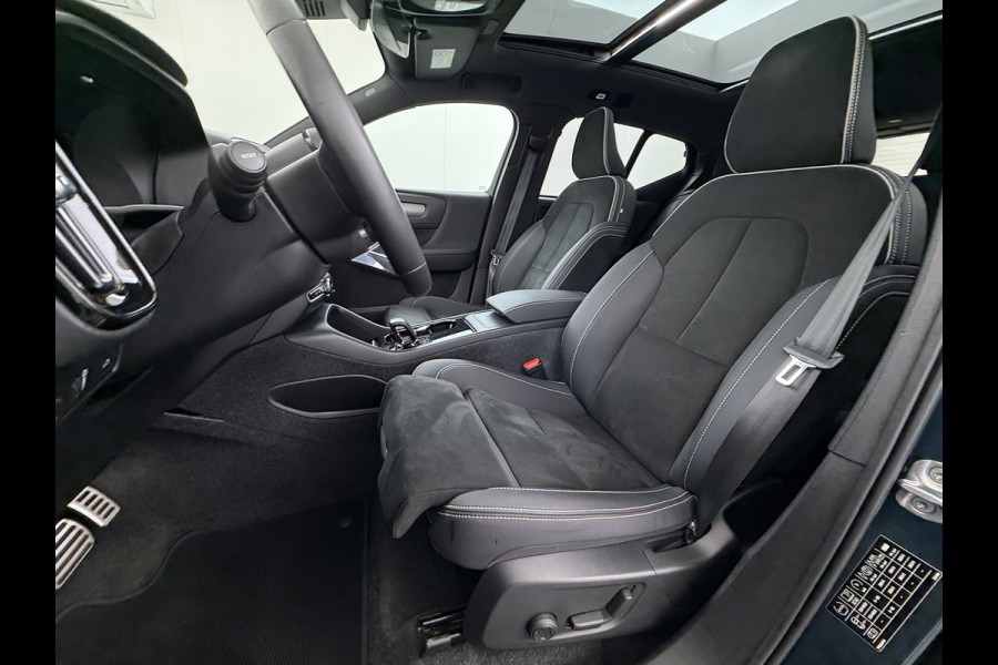 Volvo XC40 232pk *gereserveerd* Recharge Pro 70KwH Pano-Dak SOH 95% Adaptive-Cruise 20" Elektr.-Leer/Alcantara+Verwarmd+Memory Warmtepomp H Led Elek.Achterklep Keyless Full Led Origineel NLse auto! € 54.000,- nieuw. 1e Eigenaar Origineel Nederlandse Auto Dealeronderhouden 1.500KG -Trekvermogen