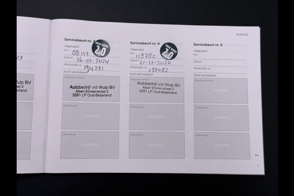 Volvo XC40 232pk *gereserveerd* Recharge Pro 70KwH Pano-Dak SOH 95% Adaptive-Cruise 20" Elektr.-Leer/Alcantara+Verwarmd+Memory Warmtepomp H Led Elek.Achterklep Keyless Full Led Origineel NLse auto! € 54.000,- nieuw. 1e Eigenaar Origineel Nederlandse Auto Dealeronderhouden 1.500KG -Trekvermogen