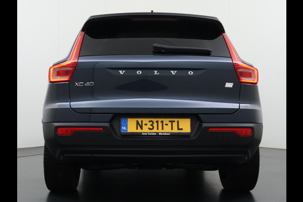 Volvo XC40 232pk *gereserveerd* Recharge Pro 70KwH Pano-Dak SOH 95% Adaptive-Cruise 20" Elektr.-Leer/Alcantara+Verwarmd+Memory Warmtepomp H Led Elek.Achterklep Keyless Full Led Origineel NLse auto! € 54.000,- nieuw. 1e Eigenaar Origineel Nederlandse Auto Dealeronderhouden 1.500KG -Trekvermogen