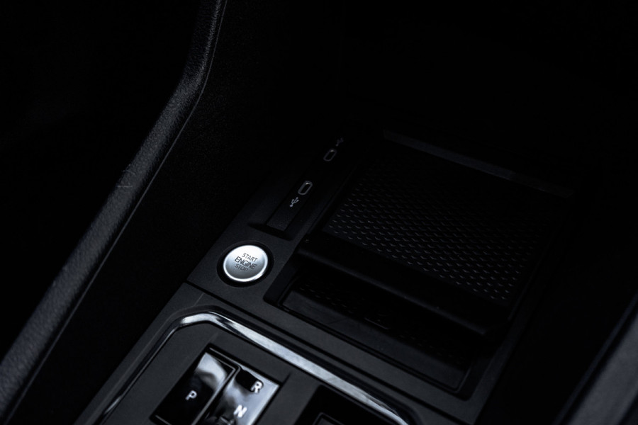 Volkswagen Caddy Cargo Maxi 2.0TDI 122PK | Leder | Virtual Cockpit | Camera | Carplay | Led | Side-bars 2.0 TDI 1st Edition