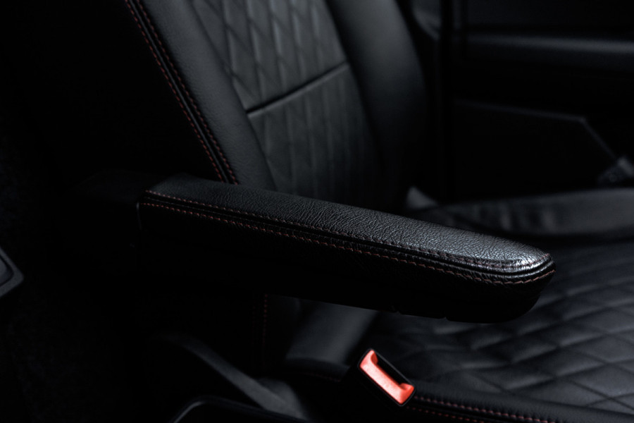 Volkswagen Caddy Cargo Maxi 2.0TDI 122PK | Leder | Virtual Cockpit | Camera | Carplay | Led | Side-bars 2.0 TDI 1st Edition