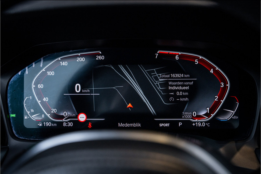 BMW 3-serie 320i Executive Edition - M Sport | NAP | Panorama | Camera