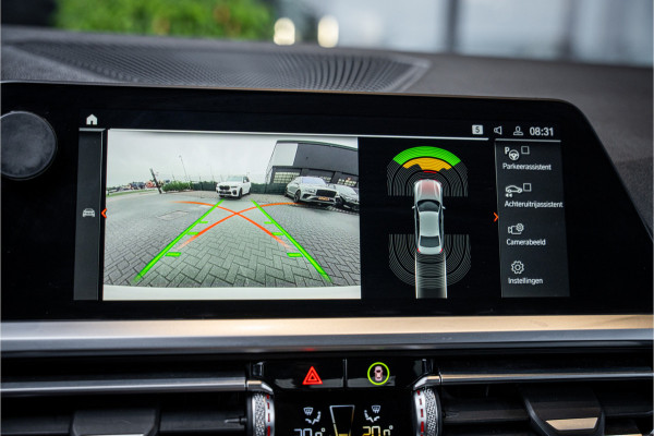 BMW 3-serie 320i Executive Edition - M Sport | NAP | Panorama | Camera