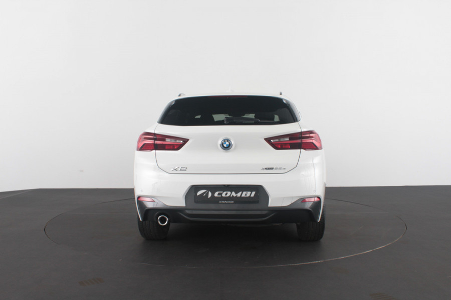 BMW X2 xDrive 25e M Sport 220pk/Pano.schuif/Memory/19 inch/Shadow-Line