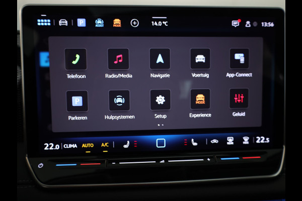 Volkswagen Tiguan 1.5 eTSI Life Edition 150 PK DSG | Verlengde garantie | Panorama dak | Trekhaak uitklapbaar | 20 "LM velgen |