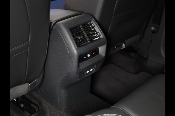 Volkswagen Tiguan 1.5 eTSI Life Edition 150 PK DSG | Verlengde garantie | Panorama dak | Trekhaak uitklapbaar | 20 "LM velgen |