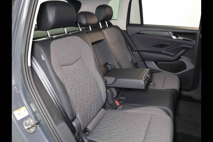 Volkswagen Tiguan 1.5 eTSI Life Edition 150 PK DSG | Verlengde garantie | Panorama dak | Trekhaak uitklapbaar | 20 "LM velgen |