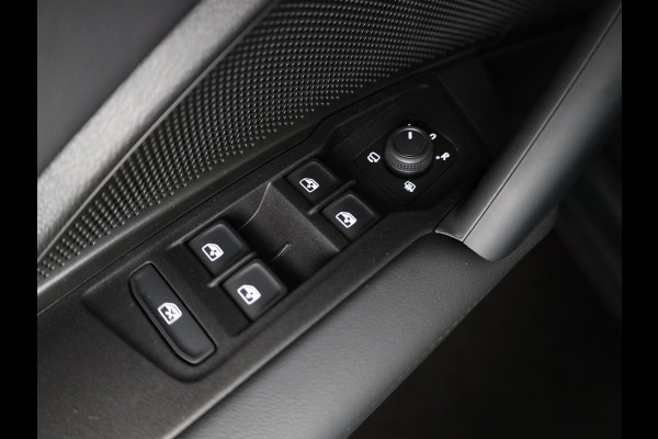 Volkswagen Tiguan 1.5 eTSI Life Edition 150 PK DSG | Verlengde garantie | Panorama dak | Trekhaak uitklapbaar | 20 "LM velgen |