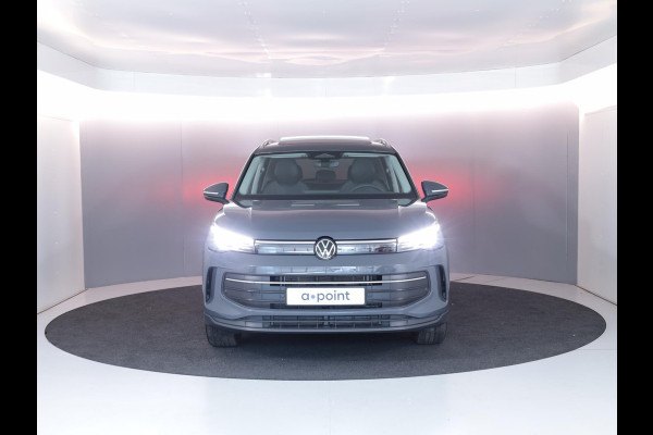 Volkswagen Tiguan 1.5 eTSI Life Edition 150 PK DSG | Verlengde garantie | Panorama dak | Trekhaak uitklapbaar | 20 "LM velgen |