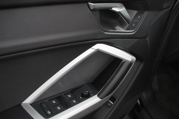 Audi Q3 Sportback 45 TFSI e 245pk PHEV S-tronic Attitude Navigatie Parkeersensoren Adaptive Cruise Control Stoelverwarming Ledverlichting Virtual Cockpit Climate Control