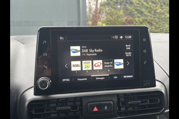 Opel Combo 1.5D 102 PK / 1e EIG. / L2H1 / GLOBELYST INRICHTING / AIRCO / CRUISE / NAVI / APPLE CARPLAY