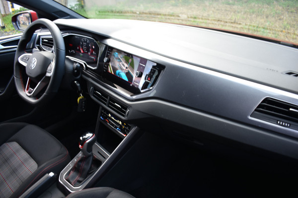 Volkswagen Polo GTI 2.0 TSI 210PK DSG STOELVER VIRTUAL/LED/CARPLAY FABRIEKS GARANTIE