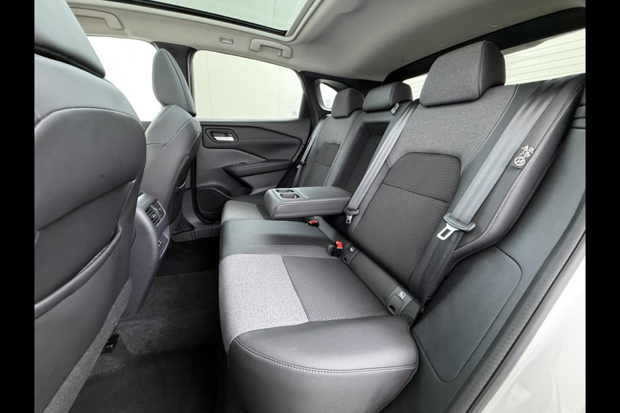 Nissan QASHQAI 1.3 MHEV Xtronic N-Connecta | FABRIEKSGARANTIE| PANO| VOORRUITVERWARMING| STOEL + STUUR VERWARMING| 360 CAMERA| DODE HOEK| HEAD-UP| ELEK. ACHTERKLEP