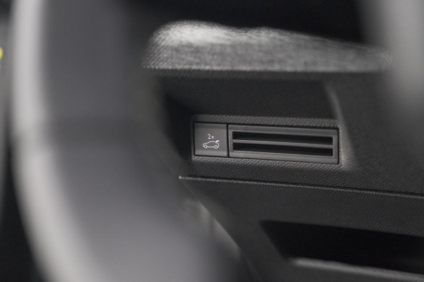 Peugeot 3008 Hybrid 145 e-DCS6 GT incl. Trekhaak | OFFLINE HOUDEN