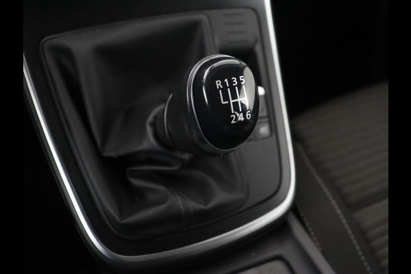 Renault Grand Scénic 1.4 TCe Zen 7-persoons | Trekhaak | Navigatie | Sfeerverlichting | Parkeerhulp | Keyless | Climate control | DAB | Cruise control