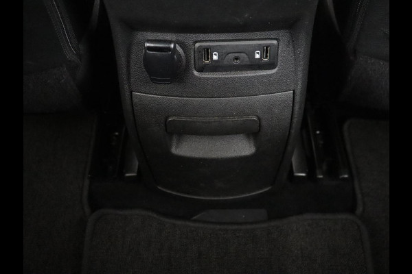 Renault Grand Scénic 1.4 TCe Zen 7-persoons | Trekhaak | Navigatie | Sfeerverlichting | Parkeerhulp | Keyless | Climate control | DAB | Cruise control