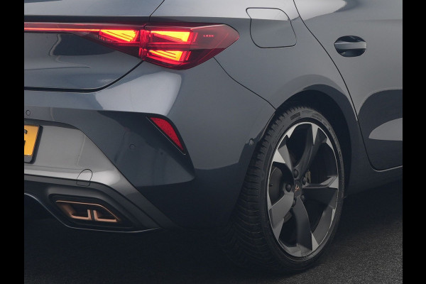 CUPRA Leon 1.5 TSI Plug In Hybrid 204pk Business DSG PHEV | Alcantara Kuipstoelen Memory | Adaptive Cruise | Matrix LED | Virtual | Camera | Sfeerverlichting | Apple Carplay | 18"L.M |