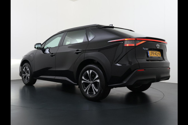 Toyota Bz4x Active 71 kWh | 3 FASE| NIEUWE AUTO!!| 10 JAAR VOLLEDIGE FABRIEKSGARANTIE TOYOTA!| WARMTEPOMP| ADAPTIVE CRUISE| ACHTERUITRIJ CAMERA|