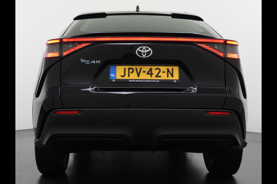 Toyota Bz4x Active 71 kWh | 3 FASE| NIEUWE AUTO!!| 10 JAAR VOLLEDIGE FABRIEKSGARANTIE TOYOTA!| WARMTEPOMP| ADAPTIVE CRUISE| ACHTERUITRIJ CAMERA|