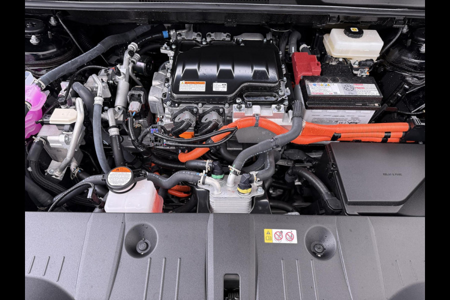 Toyota Bz4x Active 71 kWh | 3 FASE| NIEUWE AUTO!!| 10 JAAR VOLLEDIGE FABRIEKSGARANTIE TOYOTA!| WARMTEPOMP| ADAPTIVE CRUISE| ACHTERUITRIJ CAMERA|