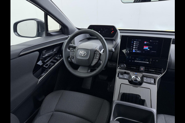 Toyota Bz4x Active 71 kWh | 3 FASE| NIEUWE AUTO!!| 10 JAAR VOLLEDIGE FABRIEKSGARANTIE TOYOTA!| WARMTEPOMP| ADAPTIVE CRUISE| ACHTERUITRIJ CAMERA|