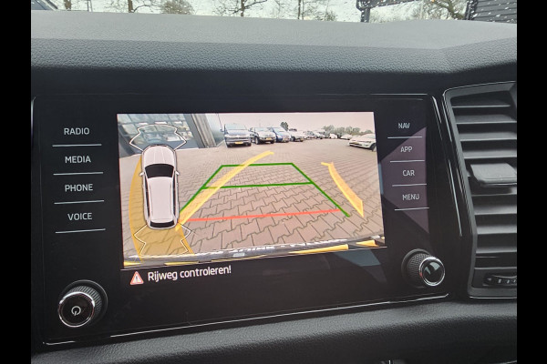 Škoda Kodiaq 1.5 TSI Sportline Business | Automaat | Stuur- en stoelverwarming | Keyless | Canton | Elek. achterklep | ACC | Camera | PDC |