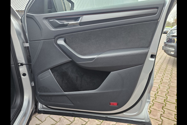 Škoda Kodiaq 1.5 TSI Sportline Business | Automaat | Stuur- en stoelverwarming | Keyless | Canton | Elek. achterklep | ACC | Camera | PDC |