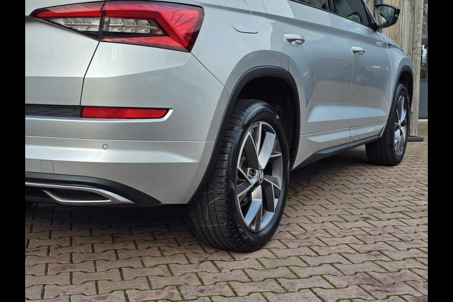 Škoda Kodiaq 1.5 TSI Sportline Business | Automaat | Stuur- en stoelverwarming | Keyless | Canton | Elek. achterklep | ACC | Camera | PDC |