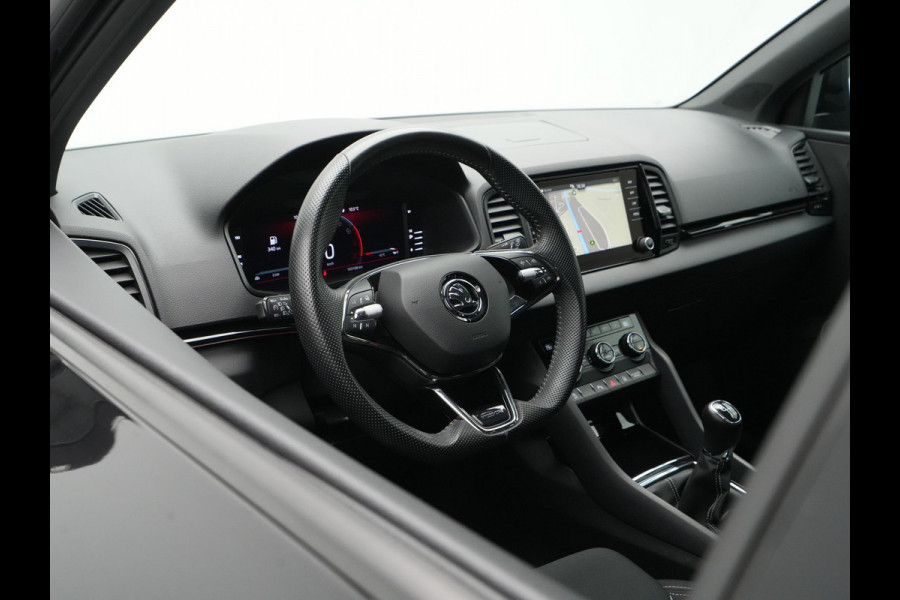 Škoda Karoq 1.5 TSI ACT 150pk Sportline Navigatie Trekhaak Camera Keyless Stoelverwarming 37