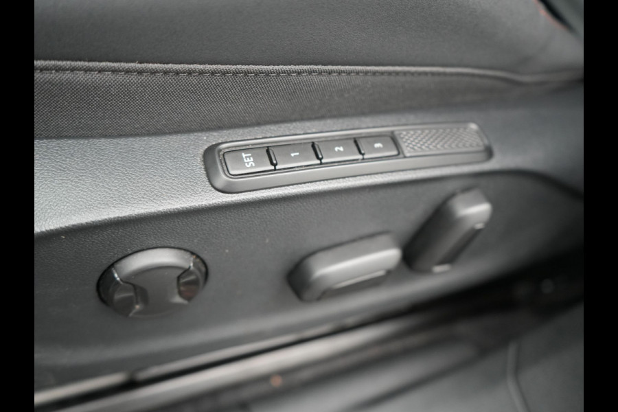 CUPRA Terramar 1.5 TSI e-Hybrid Business DSG Plug In Hybrid 204pk PHEV | Adaptive Cruise | Head Up | 360 Camera | Alcantara Sportstoelen Memory | Matrix LED | Stuurverwarming | Sfeerverlichting | Virtual |