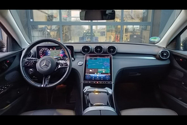 Mercedes-Benz C-Klasse Estate 200 Launch Edition Business Line LED afn. trekhaak Leder Apple-Android Stoelverw. Camera