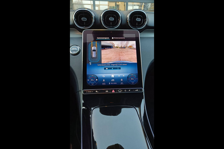 Mercedes-Benz C-Klasse Estate 200 Launch Edition Business Line LED afn. trekhaak Leder Apple-Android Stoelverw. Camera