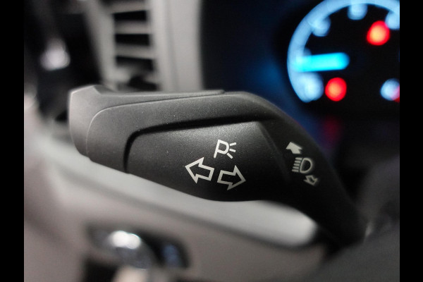 Ford Transit Custom L1H1 Trend Raptor Edition Navigatie Camera Cruise control Parkeersensoren Trekhaak Airco