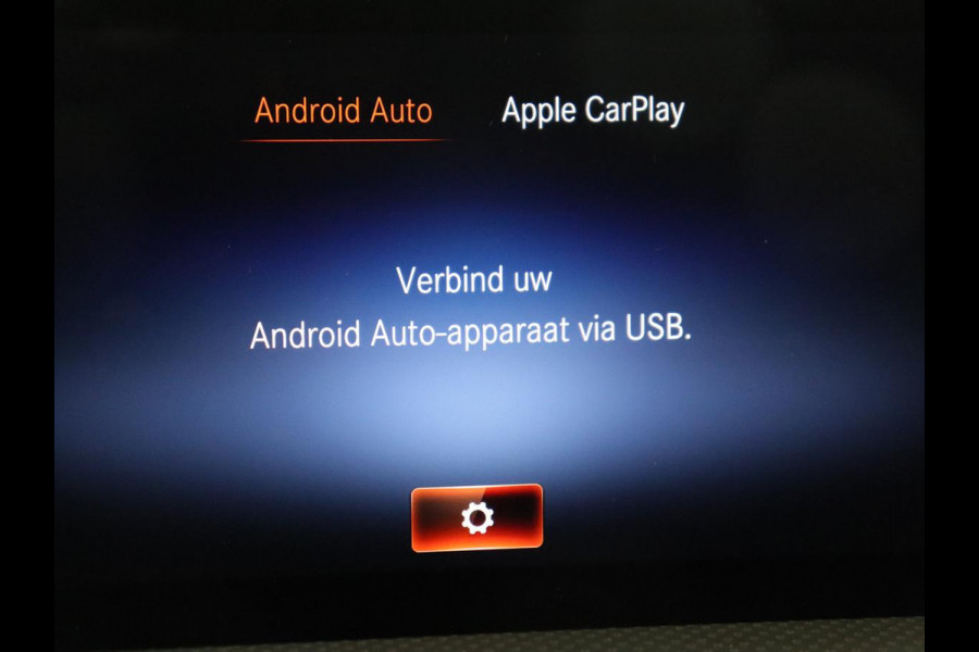 Mercedes-Benz A-Klasse 250e AMG | Panoramadak | Stoelverwarming | Carplay | Leder/Alcantara | Camera | Sfeerverlichting | Navigatie | Park Assist | Climate control | Full LED | PHEV | Plug In