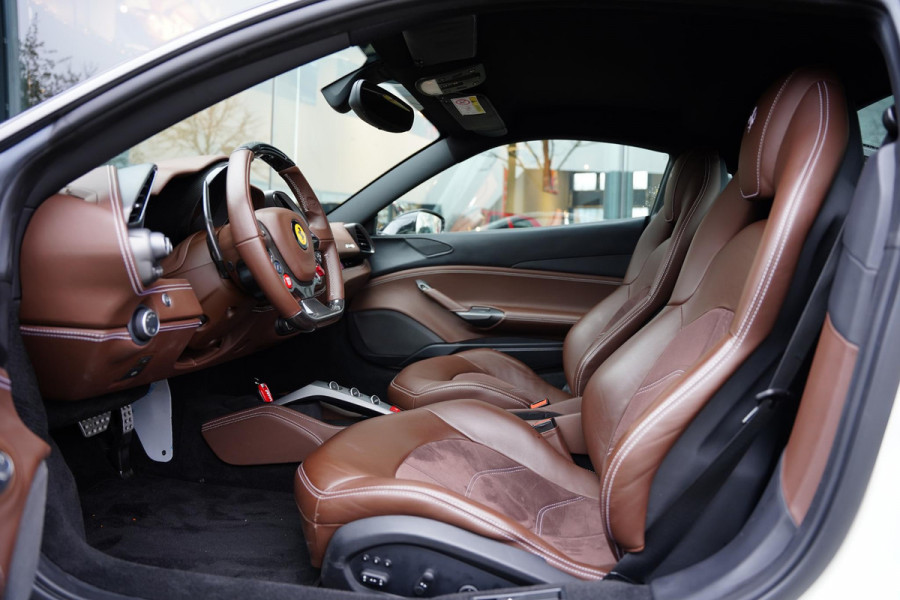 Ferrari 488 3.9 GTB HELE Sport Exhaust Carbon LED Passenger Display