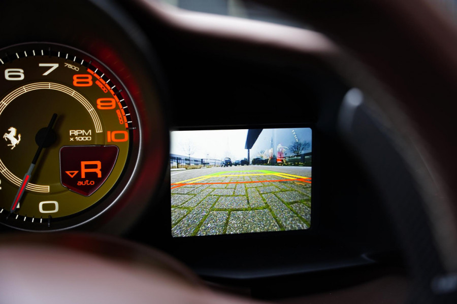 Ferrari 488 3.9 GTB HELE Sport Exhaust Carbon LED Passenger Display