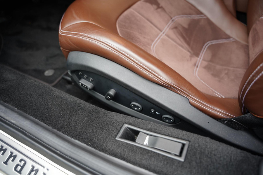 Ferrari 488 3.9 GTB HELE Sport Exhaust Carbon LED Passenger Display