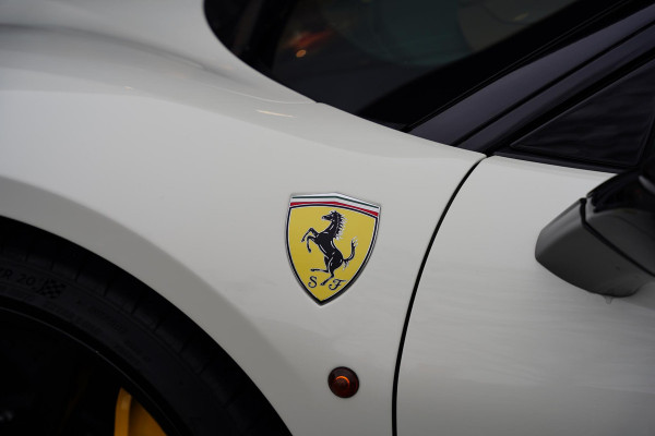 Ferrari 488 3.9 GTB HELE Sport Exhaust Carbon LED Passenger Display