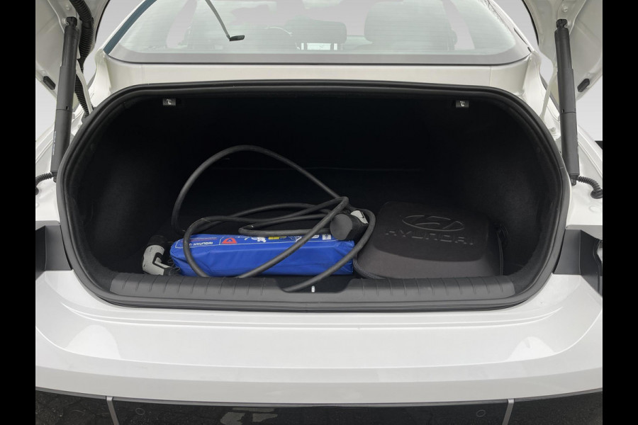 Hyundai IONIQ 6 Style 53 kWh | Afneembare trekhaak
